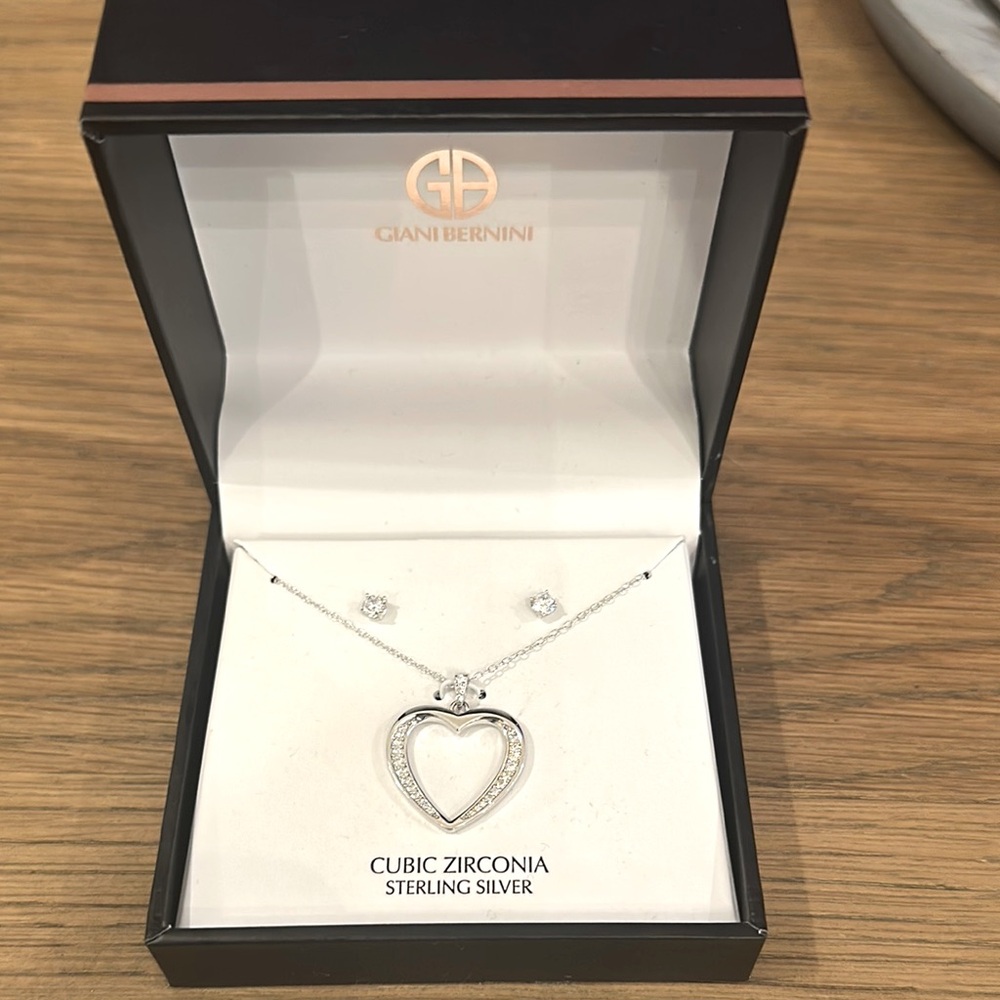 Giani Bernini Sterling Silver CZ Heart Necklace Stud Earrings New Boxed Set NWT